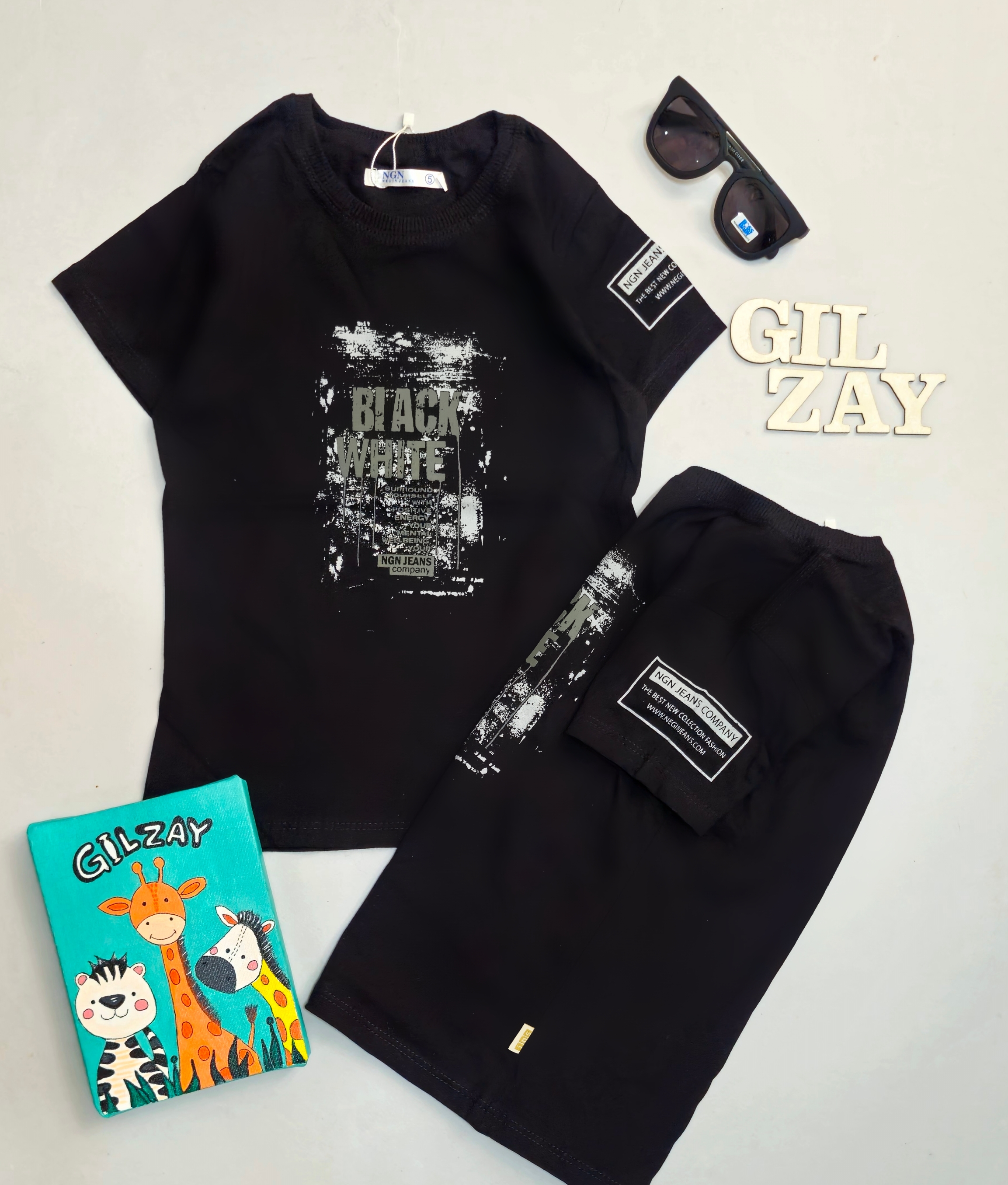 تیشرت مشکی طرحدار بچگانه